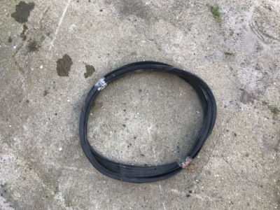 Ford ka 2010-15 прокладка кришка багажника багажника фото №1