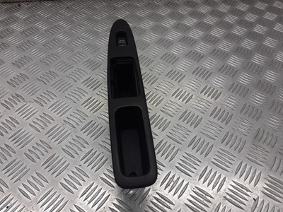 Панель стекло левый задняя toyota avensis verso 2.0 d4d фото №1