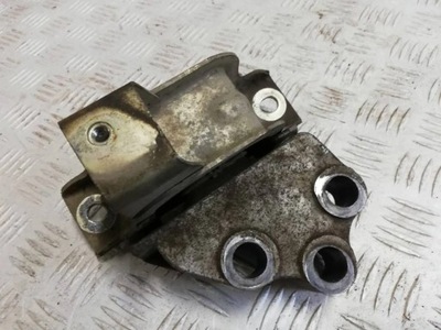 Fiat doblo combo ii 1.6 m-jet кронштейн подушка двигателя фото №1