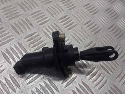 Помпа зчеплення mitsubischi colt vi 1.3 a4542900004 фото №1