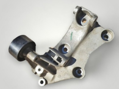 X-trail t32 qashqai j11 j10 1.6 dci основание опора кронштейн генератора фото №1