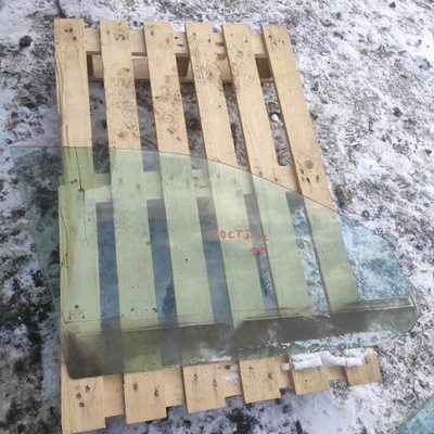 Стекло дверь правый перед skoda octavia 1 i fl хэтчбек фото №1