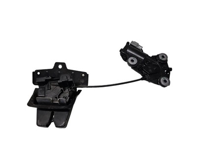 Volvo v60 ii замок притиск кришки задня фото №1