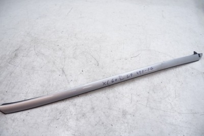 Молдинг вертикальна скло volvo xc60 ліва передня 476-26 фото №1