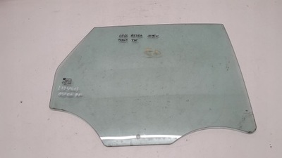 Opel astra j kombi скло правий задня ..9 фото №1