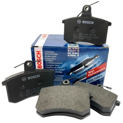 Bosch 986 494 819 набір гальмівних колодок гальмівних, гальма дискові фото №1