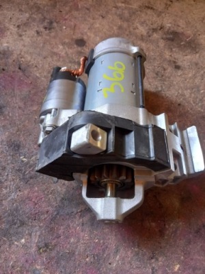 Стартер bmw 5 g60 - повреждённая штекер - фото №1