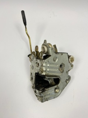 Замок двері правий перед передній пасажира mercedes w201 190 фото №1