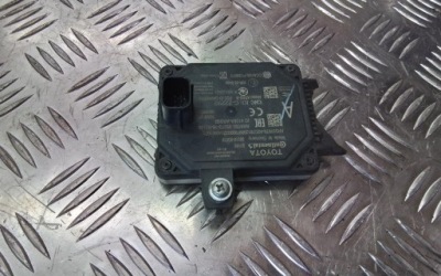 Toyota yaris iv 2022 радар distronic 88210-0d010 фото №1