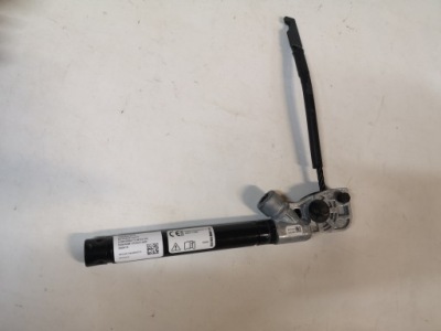 Tesla 3 - натяжитель, пиропатрон поперечина правая  перед фото №1