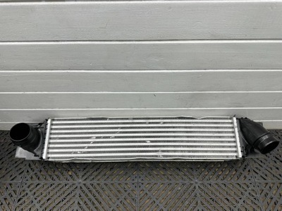 Радіатор повітря інтеркулер bmw x1 u11 9846915 фото №1