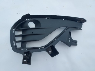 Решітка бампера протитуманної фари lp i30 2017- 86563g4ae0 фото №1