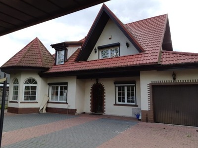 Dom, Kobyłka, Wołomiński (pow.), 240 m²