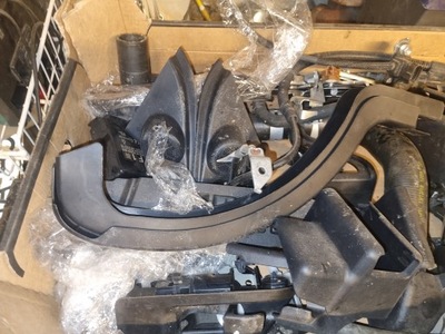 Пластик защита петли крышки corolla sedan e16 фото №1