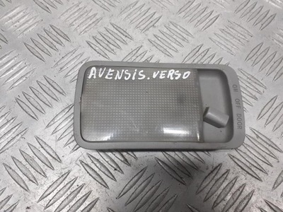 Освітлення кабіни середній toyota avensis verso фото №1