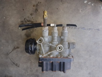 Renault premium dci клапан podusze підвіска ecas фото №1