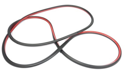 Прокладка дверь наружная правая audi q3 rsq3 aso фото №1