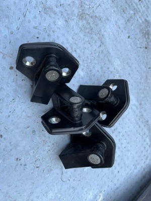 Bmw 5 e39 1998 задній сторона права засувка замка двері задніх фото №1