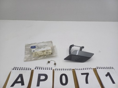 Mercedes w204 захист заглушка перед оригінал фото №1