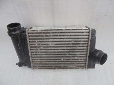 Інтеркулер радіатор повітря nissan renault 144614ed1a справний slask фото №1