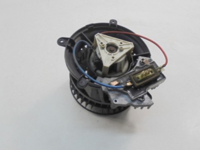 Mercedes clk c208 вентилятор воздуходувка обдув резистор 2028207310 фото №1