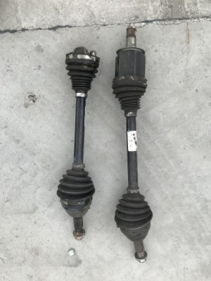 Mini r60 приводной вал правая перед 9809178 фото №1