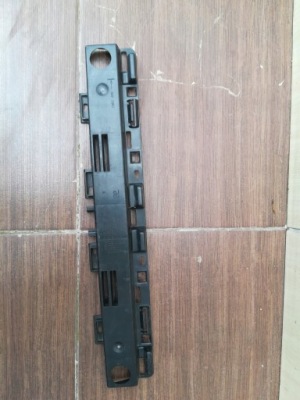 Направляющая бампера перед renault laguna iii 08-12 оригинальный номер фото №1