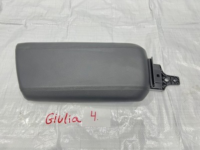 Alfa romeo giulia подлокотник фото №1