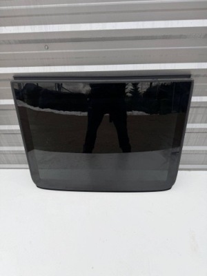 Audi q7 sq7 люк панорама 4m0877056 фото №1