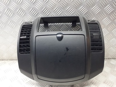 Рамка радіо бардачок середній nissan note e11 1.4 682609u06b фото №1