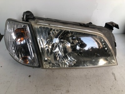 Лампа передня права mazda demio фото №1