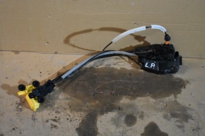 Замок доводчик двері передній лівий mercedes w223 1 фото №1