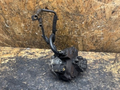 Насос упорскування sorento 2.5 crdi 33100-4a000 фото №1