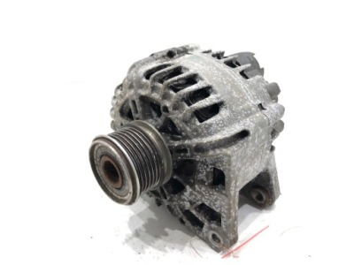 Генератор renault clio iv 2627732a 1.5 110km фото №1