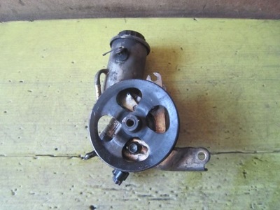 Toyota yaris verso 1.3 насос підсилювача фото №1