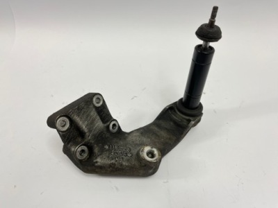 Кронштейн двигателя кронштейн кронштейн mercedes w126 r107 m116 m117 1162235204 фото №1