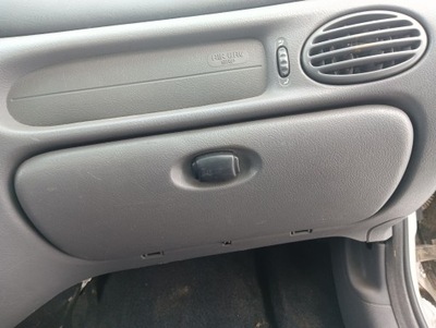 Бардачок пасажира renault mahgane 1 фото №1