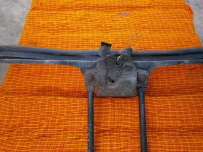 Замок капот jeep grand cherokee 99-04 wj фото №1