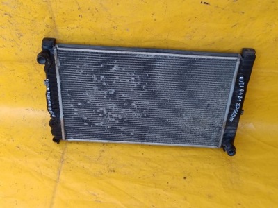 Радиатор audi a4 b5 1,6b 8e0121251ac фото №1