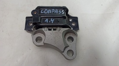 Jeep compass 17- подушка коробки usa фото №1