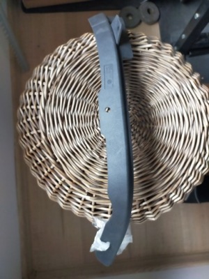 Audi a8 10-17 спойлер молдинг накладка бампер lh фото №1