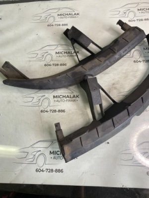 Направляющая бампера левый правый перед renault scenic ii 8200183758 фото №1