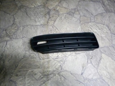 Skoda octavia i 1 lift 01-10 решётка радиатора правая заглушка фото №1