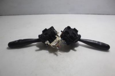 Перемикач комбінований світла toyota yaris i 1.3 фото №1