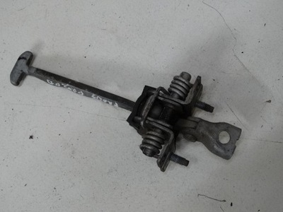 Ограничитель дверь opel vectra правый перед фото №1