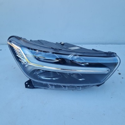 Volvo xc40 лампа правий перед eu mid led 32342525 фото №1