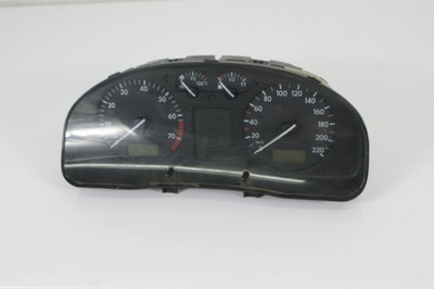 CUADRO DE INSTRUMENTOS CUADRO PASSAT B5 333 861 KM 3B0919880  