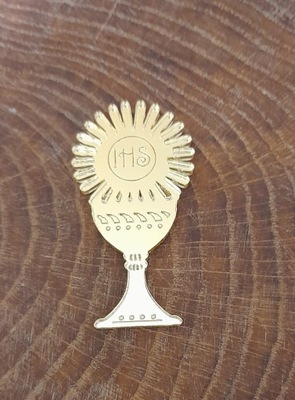 Złoty kielich hostia IHS plexi dekor komunijny