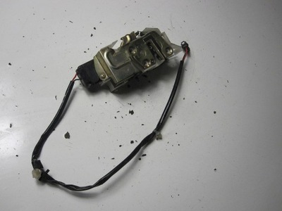 Замок дверь задний левый mazda 323f ba 95r фото №1