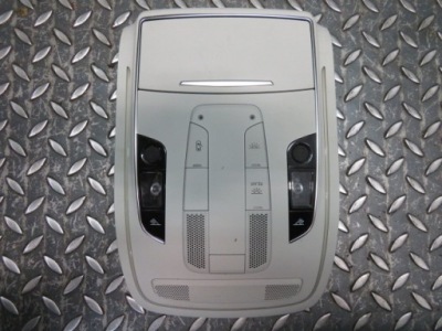 Освітлення кабіни audi оригінальний номер 4h0947135 фото №1